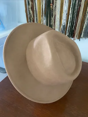 Wide Brim Felt Fedora Hat in Camel Tan thumbnail 2