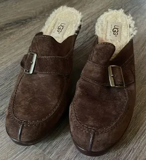 UGG Australian Slip on Shearling Heels Size 8 thumbnail 1