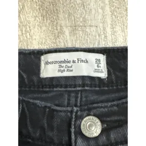 Abercrombie & Fitch The Dad High Rise Distressed Black Straight Leg Jeans 28/6R thumbnail 2
