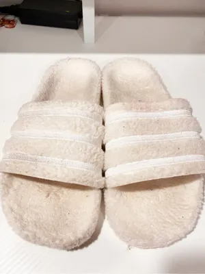 Adidas Adilette Cozy Slides Sandals Off White Size 9 thumbnail 2