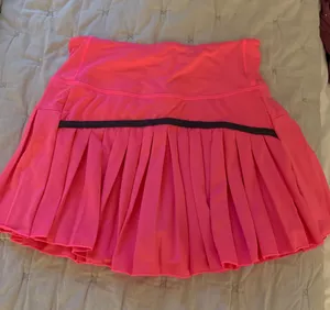 Amazon Hot pink Athletic skirt, size small thumbnail 2