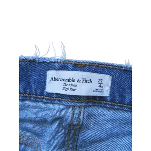 Abercrombie & Fitch The Mom High Rise Distressed Ripped Jeans 4 XShort Y2K Punk thumbnail 6