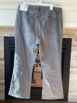 NWT LOFT Women Jeans Pant The Kick Crop High Rise Curvy Size 32 Gray 99%cotton thumbnail 2