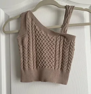 Sweater Vest Tan thumbnail 5