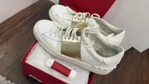 J Valentine Valentino Garavani Rockstud Sneakers sz 39 thumbnail 3