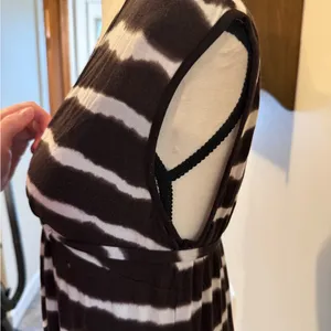 MICHAEL Michael Kors Brown and White Striped V-Neck Maxi Dress thumbnail 4
