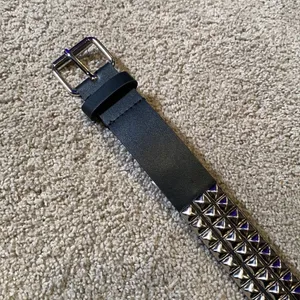 Women’s Black Belt with Silver Metal Detail Size M NWOT thumbnail 2