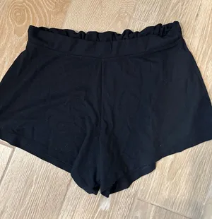 Athleta Wind Down Sleep Shorts thumbnail 1