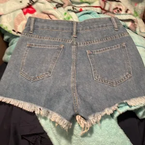 Jean shorts thumbnail 2