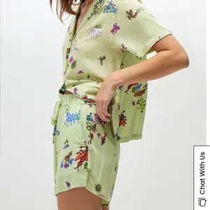 Obey doodles shorts green bug print nwt spring logo casual art host pick thumbnail 2