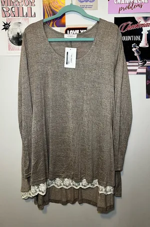 Umgee Taupe Tunic with Cream Lace Hem thumbnail 1