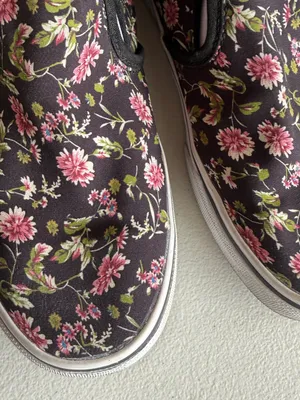 Vans Asher Dark Floral Slip-On Sneakers in Black Pink Floral Print Womens 7.5 thumbnail 3