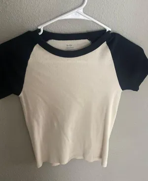 Tshirt thumbnail 1