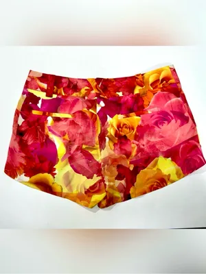 Alice + Olivia Cady Silk Floral Rose Shorts Size 2 thumbnail 3