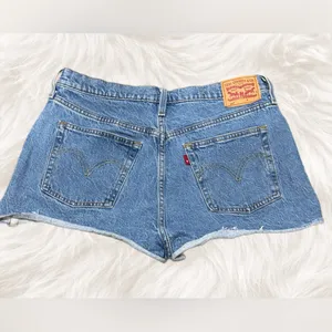 Levi’s 501 High Rise Cut Off Shorts Classic Button Fly Vintage Blue Denim 34 thumbnail 3