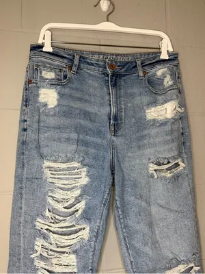American Eagle High-Rise Mom Jeans with Distressing Women’s Size 10 Regular thumbnail 2