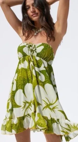 Urban Outfitters Davina Bandeau Babydoll Mini Dress Size Small thumbnail 1