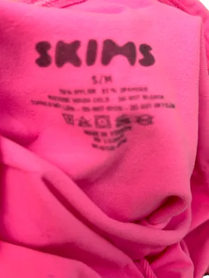 SKIMS SCULPTING BODYSUIT W SNAPS Neon Orchid S/M New without box thumbnail 11