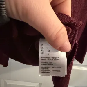 American Eagle Soft & Sexy Plush Top Burgundy Small Relaxed Casual Loungewear‎ thumbnail 2
