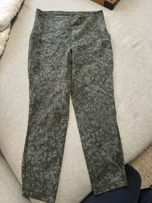 Lululemon Leggings 25" High-Rise Army green thumbnail 1