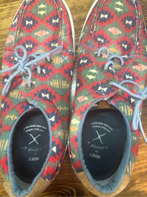 Twisted X Red aztec print loafers size 7.5 thumbnail 5