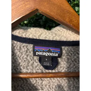 Patagonia Woolyester Fleece 1/4 Zip Jacket Womens Small Oatmeal Beige Wool Poly thumbnail 3