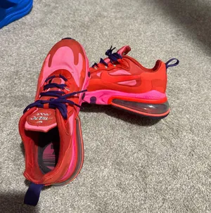 Nike Air Max 270 React Mystic Red Pink Blast Women’s 7 thumbnail 4