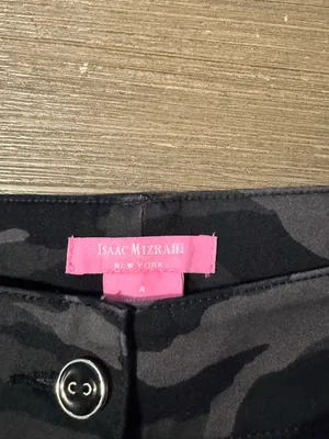 Isaac Mizrahi Black & Gray Camo Bermuda Shorts thumbnail 4