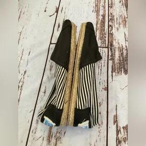 Nwot Toms‎ Distressed Black And Cream Stripped Espadrille Style Slip On Shoes thumbnail 3