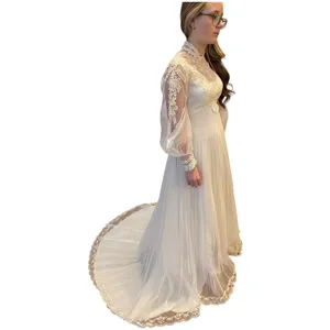 Vintage 1960s Lace Illusion High Neck Bridal Wedding Gown w/ Train XS thumbnail 15