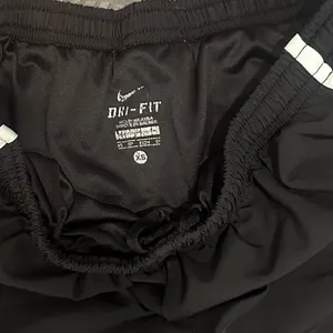 Black Nike shorts thumbnail 2
