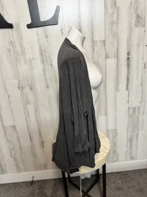 Gray Cardigan Size XL thumbnail 5