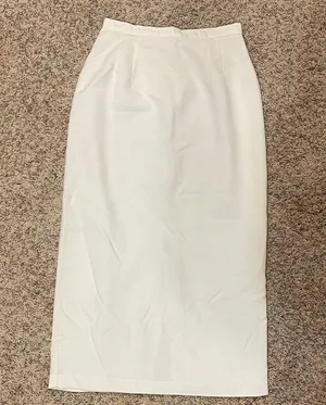 Chic Cream Pencil Skirt for Women size 8 thumbnail 1
