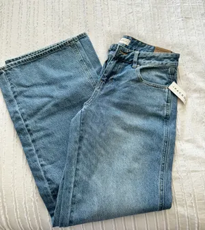 PacSun Casey Astrid Low Rise Baggy Jeans thumbnail 3