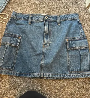 Abercrombie Cargo Skirt thumbnail 1