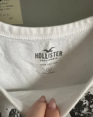 Hollister Baby Tee thumbnail 2