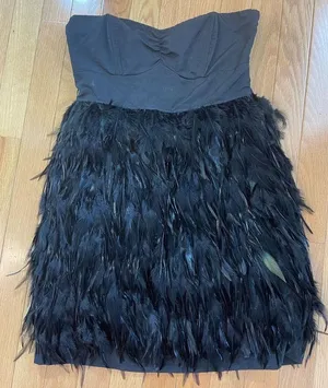 Vintage Elegant Black Feathered Strapless Dress Size 2 thumbnail 1