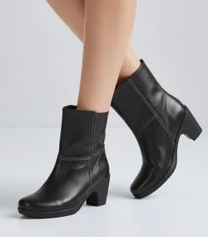 Viittorio D' Firenze zip up black leather heeled booties ankle boots sz 6.5 thumbnail 1