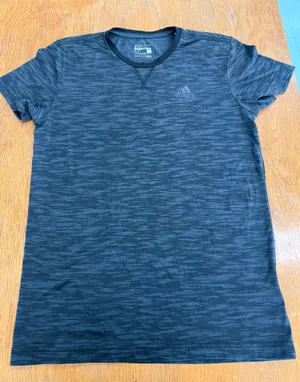 Adidas Women’s Black heather crew neck sport tee thumbnail 4
