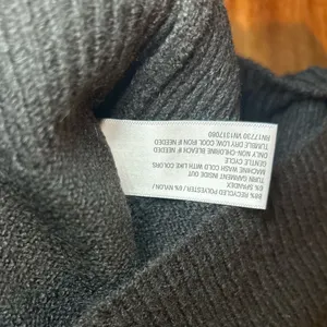 Wild Fable Black Cropped Sweater with slight balloon sleeve thumbnail 4