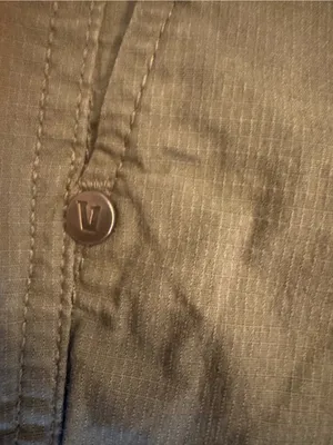 Vuori Women’s Olive Ripstop Drawstring Shorts LIKE NEW 30 Waist (Size M) thumbnail 3