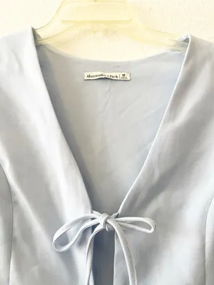 Abercrombie‎ & Fitch Baby Blue Bow Vest Medium thumbnail 3