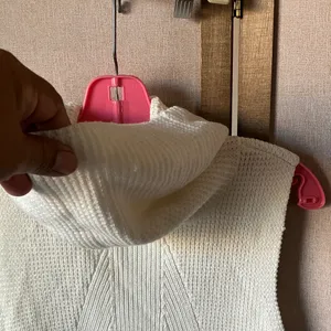 FINAL MARKDOWN White House Black Market Soft Cream cowl neck Sweater medium thumbnail 4
