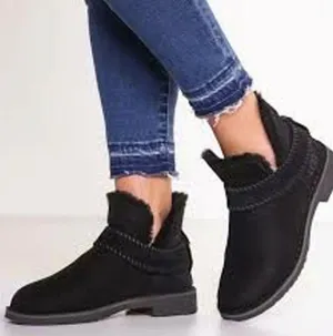 Ugg McKay Boots Black Size 8 thumbnail 1
