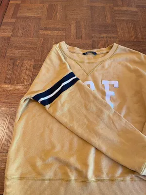 Vintage Y2K Abercrombie & Fitch Mustard Crewneck with White A&F Appliqué thumbnail 4