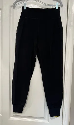 Joggers thumbnail 1