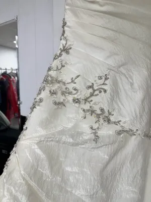 bustle & bows wedding dress White Size 10 thumbnail 4