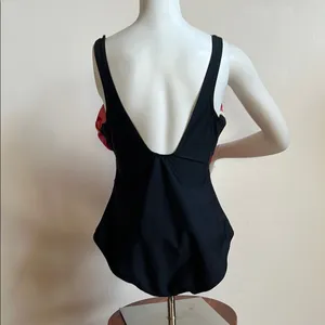 Fantasized slimming Pink and Black Swimsuit size 14 thumbnail 3