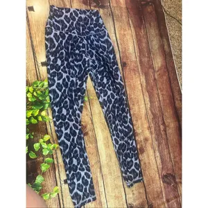 Aerie Offline Blue Cheetah Crossover Waist Legging 7/8 length and Size M thumbnail 6