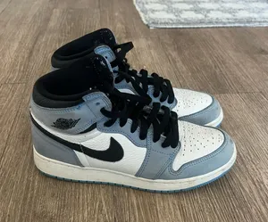 Nike Jordan Air Jordan’s 1 in University Blue thumbnail 1